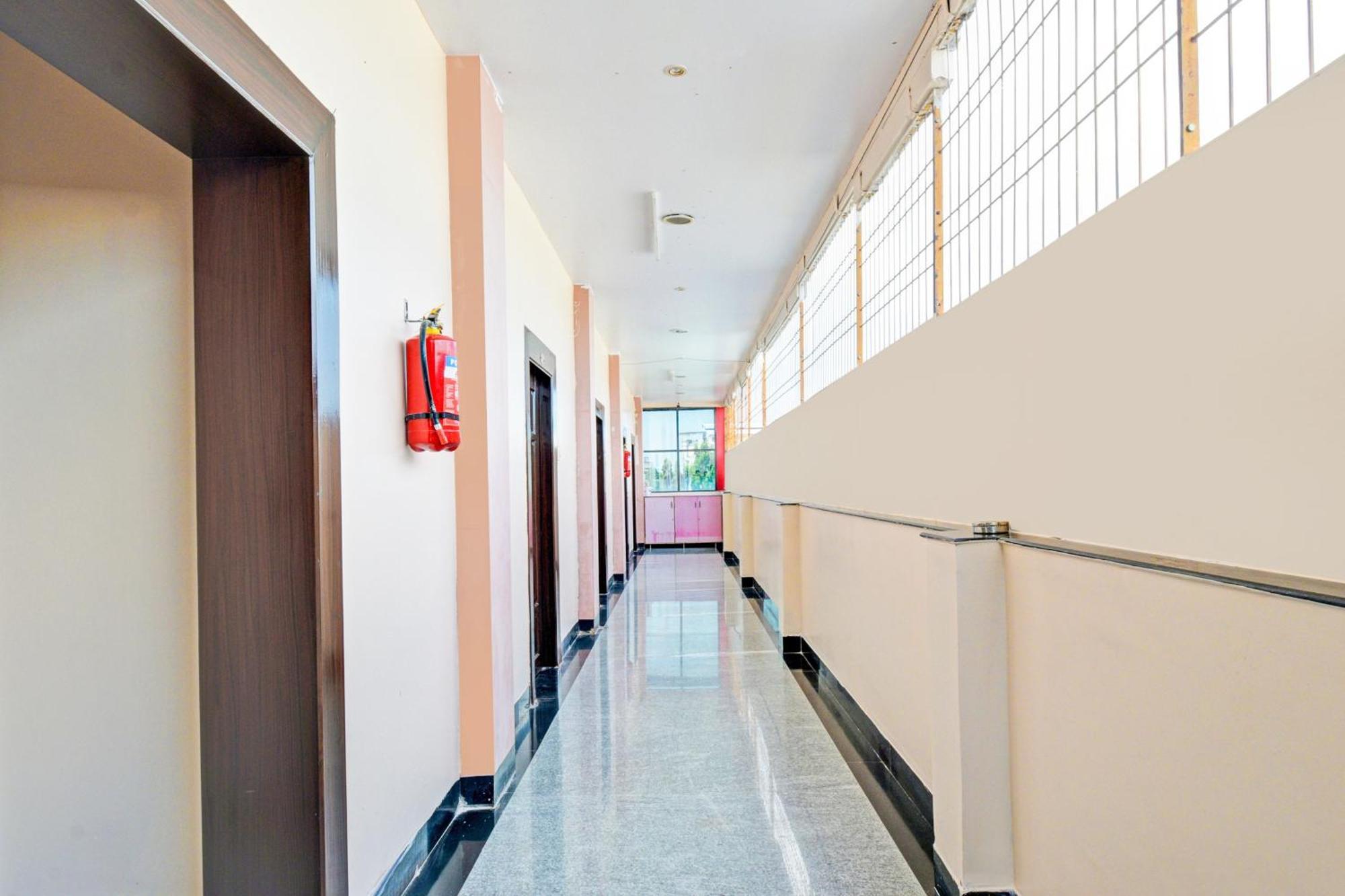 Super Hotel O Kurnool Near Kurnool Medical College Екстериор снимка